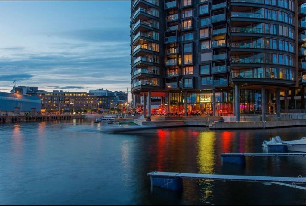 Aker Brygge - Sjoside Hjem - Sentral Beliggenhet Apartment Oslo Exterior photo